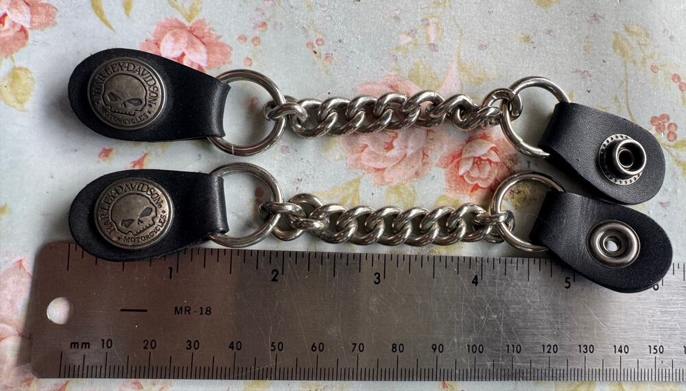 Harley-Davidson Willie G Skull Vest Extenders Pair Black Leather Silver Chain